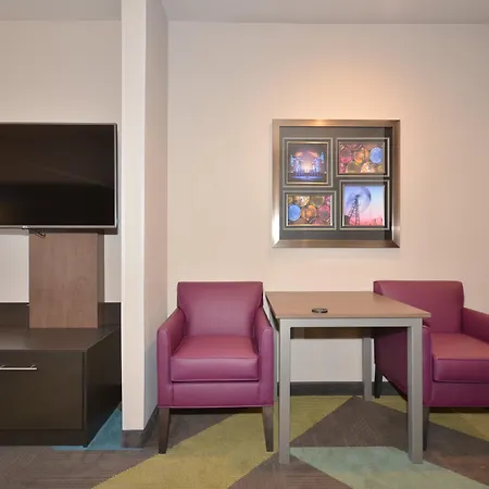 Holiday Inn Express & Suites Oklahoma City Mid - Arpt Area By Ihg Exterior foto