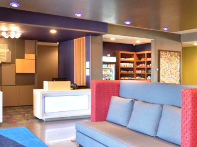Holiday Express & Mid - Arpt Area By Ihg Oklahoma Stadt